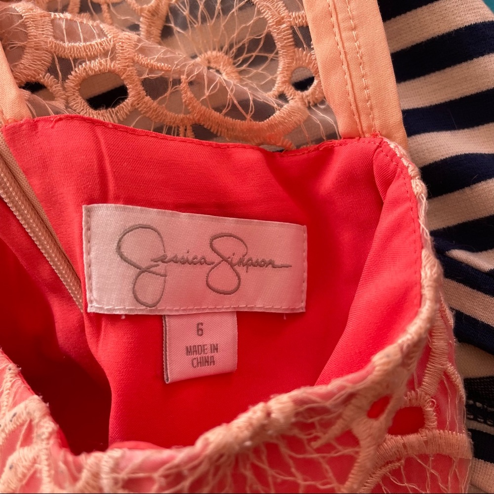 Eyelet dress - Picture 2 of 2